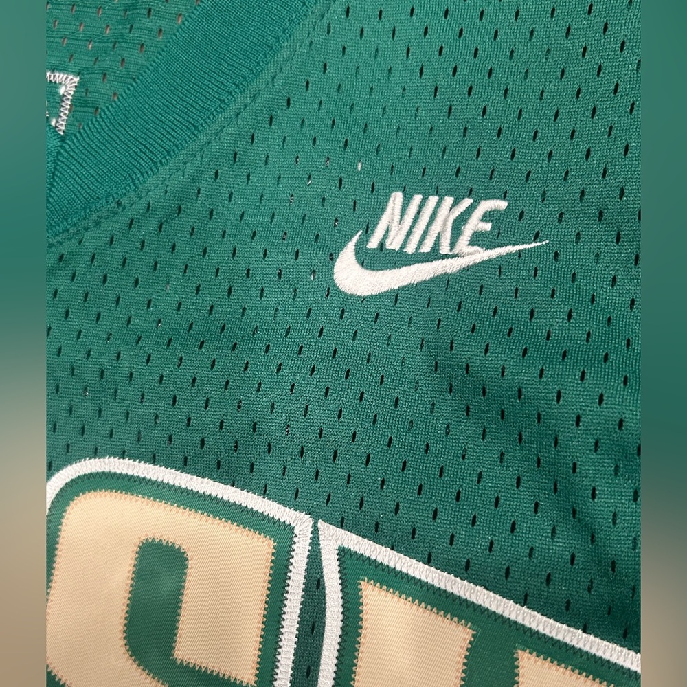 Nike LeBron James #23 Vintage 2003 St Vincent St Mary IRISH HS Jersey Men’s XL - Picture 5 of 9